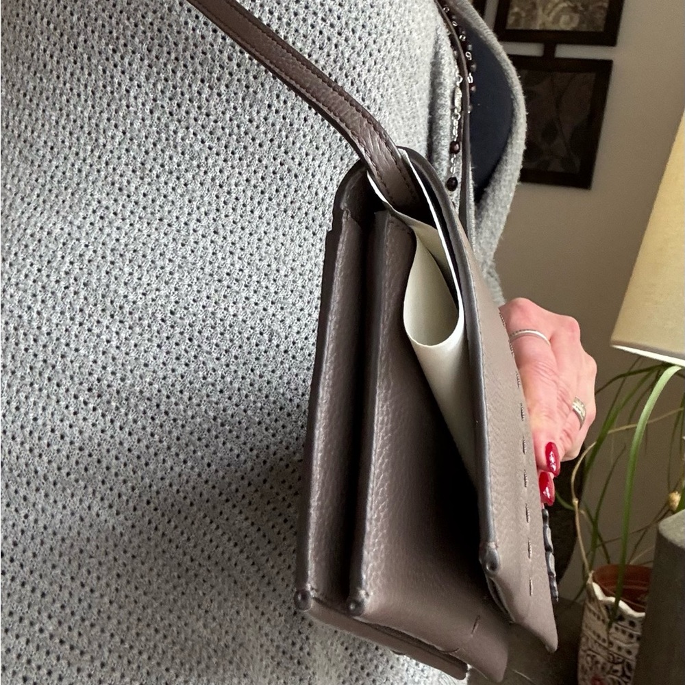 Authentic TORY BURCH Gray Leather Magnetic flap logo Crossbody Bag/lg card case - Picture 14 of 14